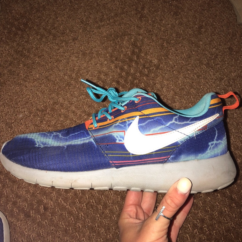 Nike lightning roshe